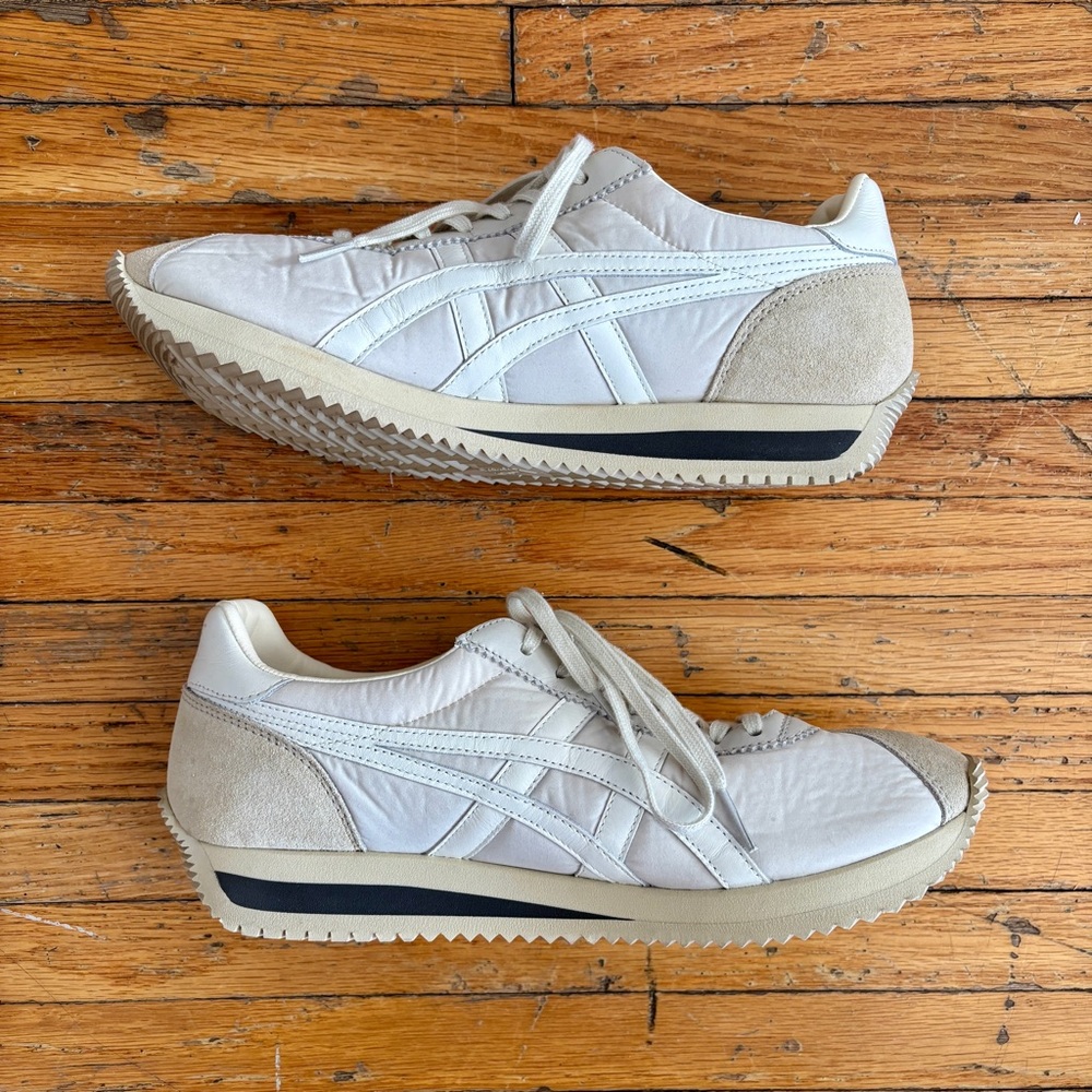 Onitsuka Tiger MOAL 77 NM unisex sneakers white cream grey suede nylon